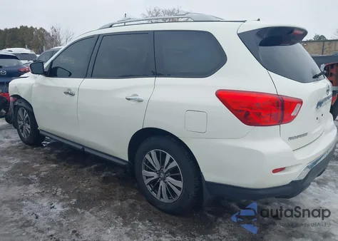2018 Nissan Pathfinder S z USA, uszkodzony, nr VIN 5N1DR2MM7JC655090